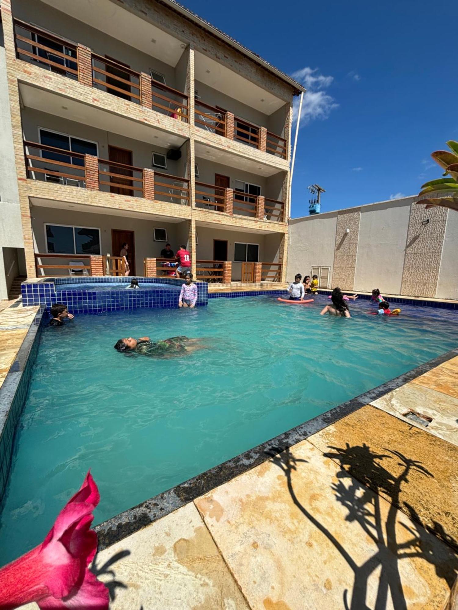 Pousada E Restaurante Altas Horas Beach Hotel Itapipoca Exterior photo